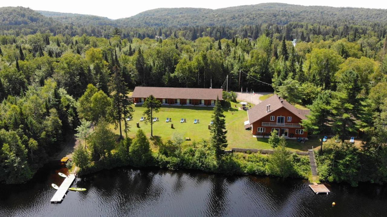 Motel Ours Bleu Lac-Saguay Exterior foto